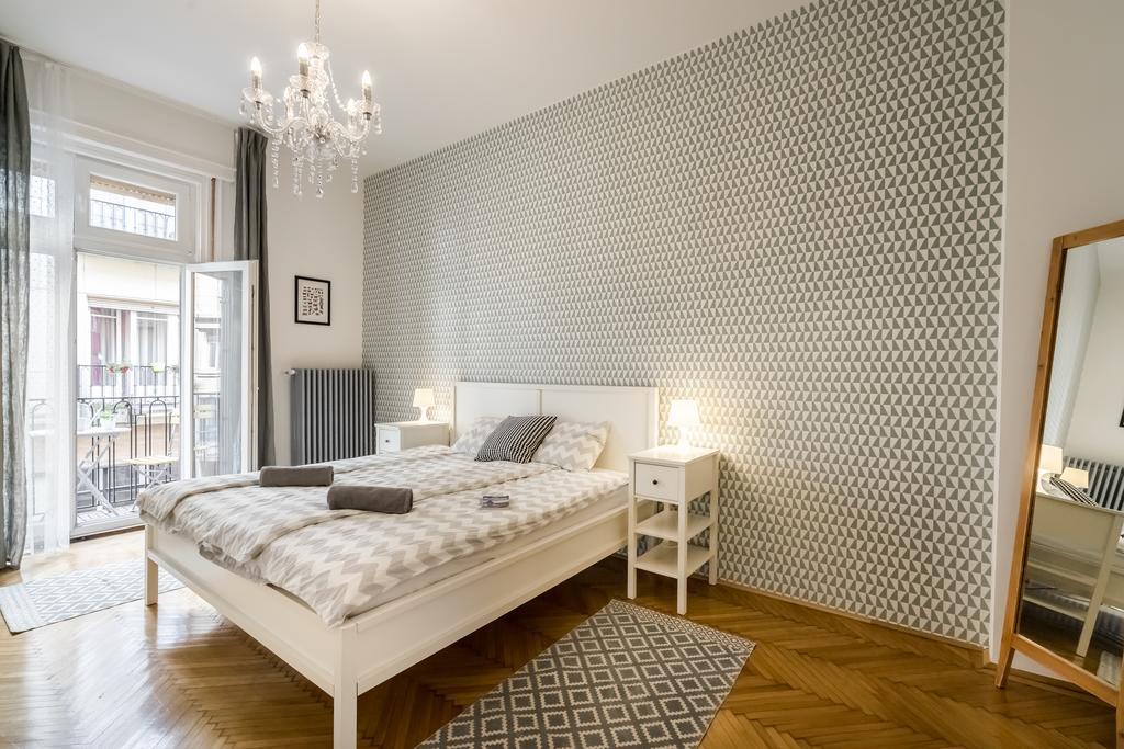 Bpr Charming Design Apartment With Balcony, A/C Budapest Luaran gambar