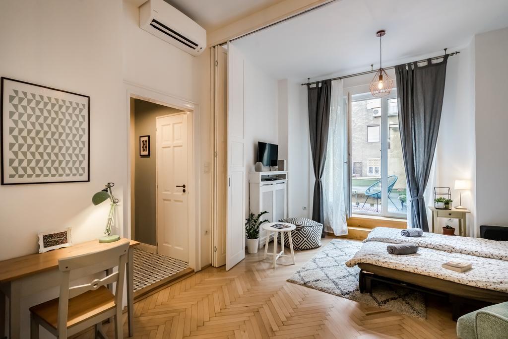 Bpr Charming Design Apartment With Balcony, A/C Budapest Luaran gambar