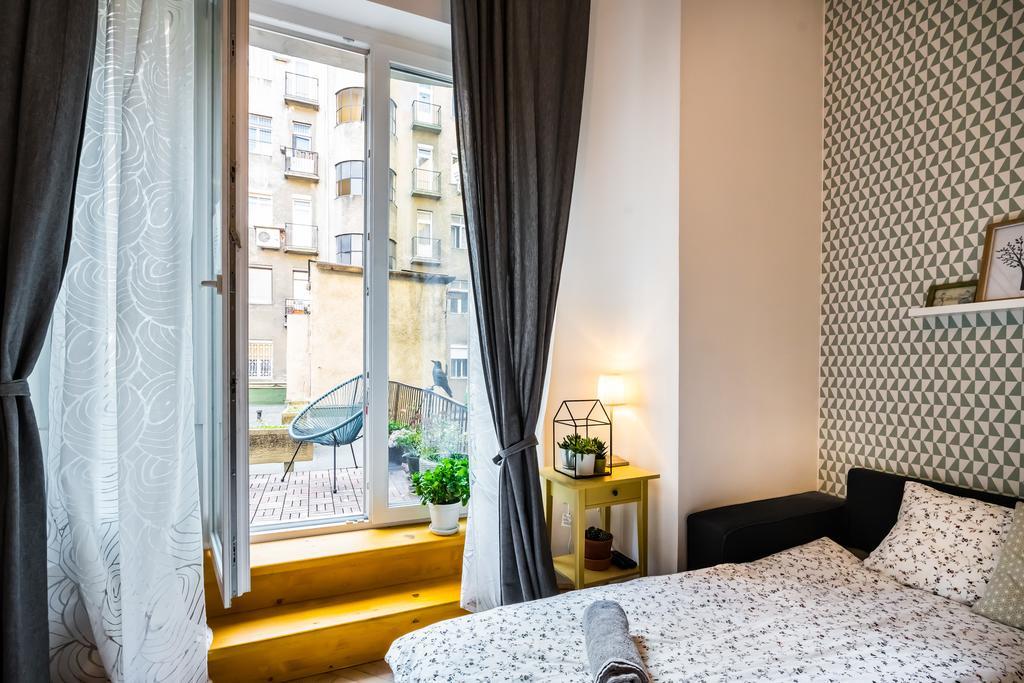 Bpr Charming Design Apartment With Balcony, A/C Budapest Luaran gambar