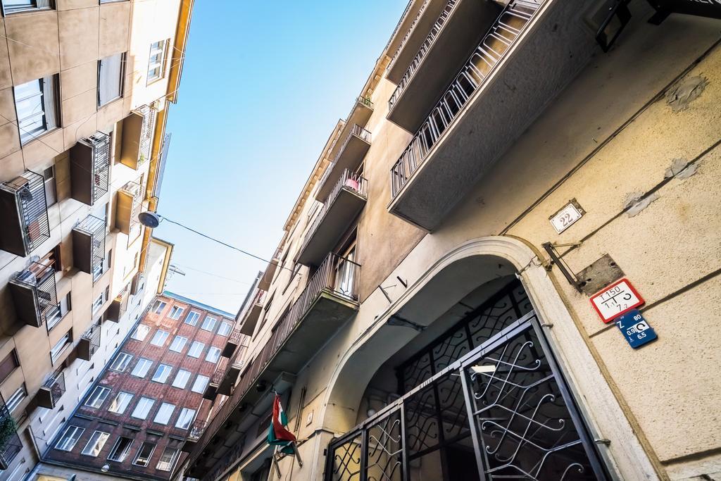 Bpr Charming Design Apartment With Balcony, A/C Budapest Luaran gambar